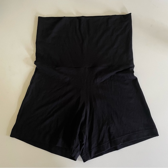 Indigo Luna Moon Shorts in Black. NWT, sold out online. - Picture 7 of 8